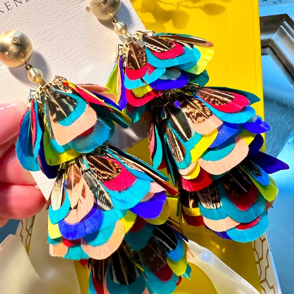 NWT Kendra Scott Lenni Feather Statement Earrings EXTREMELY RARE So Perfect! - Picture 6 of 10
